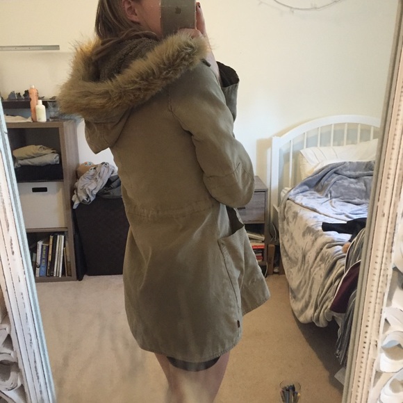 Levi's Jacket - Picture 2 of 5